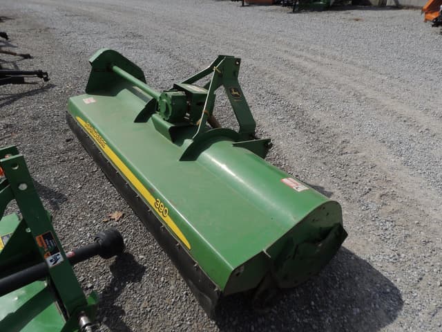 Image of John Deere 390 equipment image 4