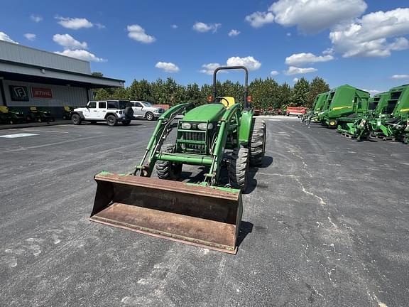 Image of John Deere 4120 equipment image 3