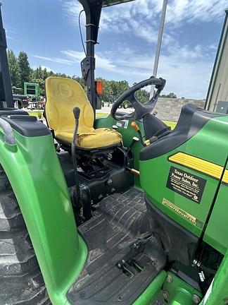 Image of John Deere 4120 equipment image 2