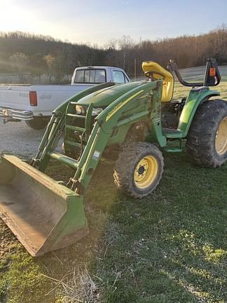 Image of John Deere 4120 equipment image 3