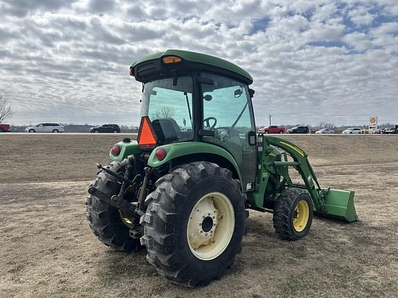 Image of John Deere 4320 equipment image 4