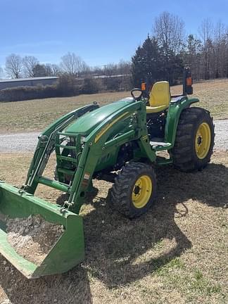 Image of John Deere 4320 equipment image 1