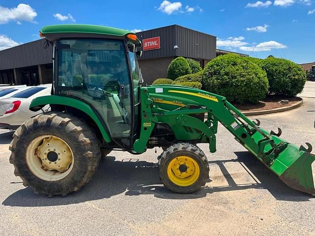 Image of John Deere 4320 equipment image 3