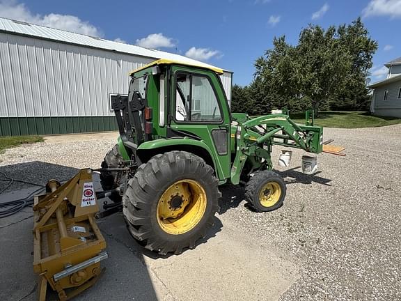 Image of John Deere 4520 equipment image 2