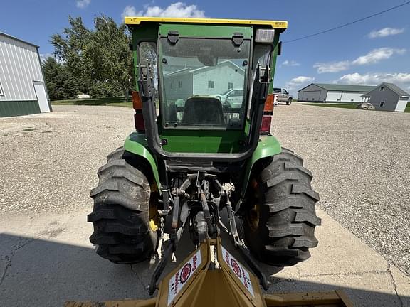 Image of John Deere 4520 equipment image 3