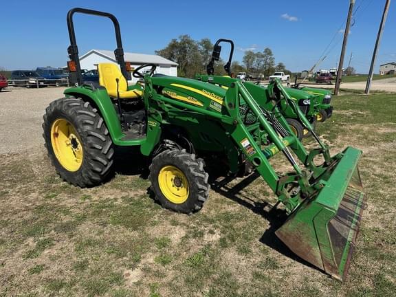 Image of John Deere 4520 Primary image