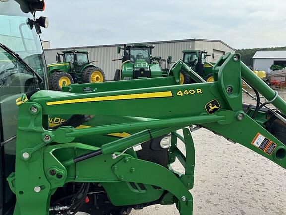 Image of John Deere 4520 equipment image 4