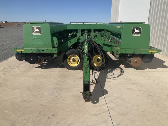 Image of John Deere 455 equipment image 3