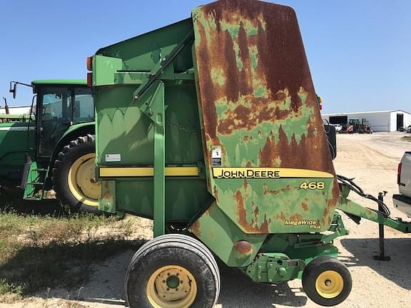 Image of John Deere 468 MegaWide Plus equipment image 3