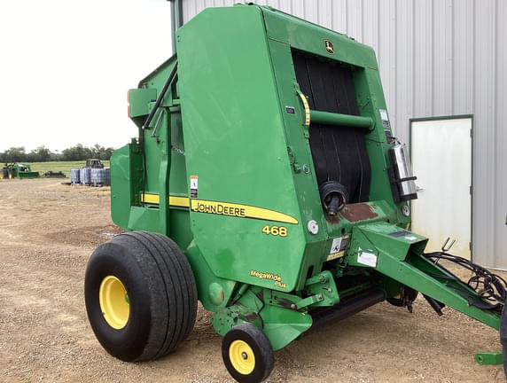 Image of John Deere 468 equipment image 3
