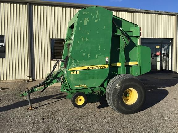 Image of John Deere 468 MegaWide Plus equipment image 1