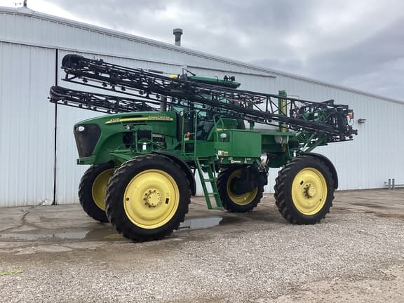 Image of John Deere 4720 equipment image 4