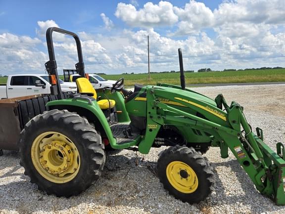Image of John Deere 4720 equipment image 3