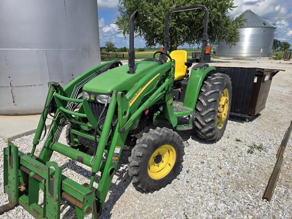 Image of John Deere 4720 Primary image