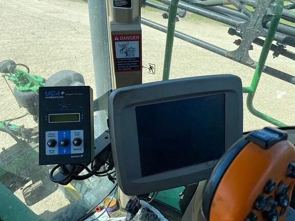 Main image John Deere 4720 7