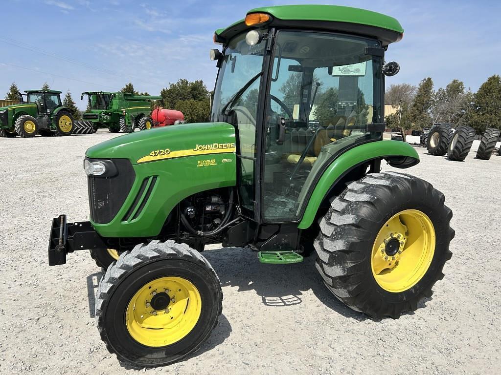 Image of John Deere 4720 Primary image