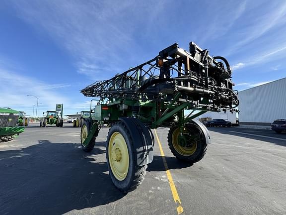 Image of John Deere 4720 equipment image 3