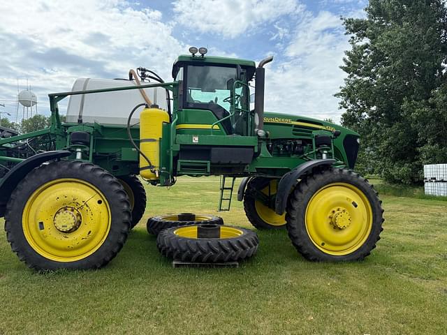 Image of John Deere 4720 equipment image 3