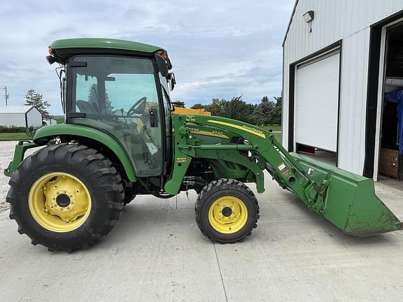 Image of John Deere 4720 equipment image 1