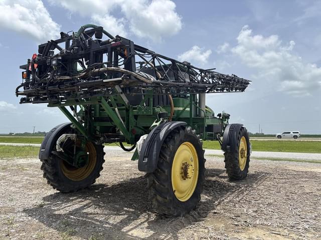 Image of John Deere 4720 equipment image 1