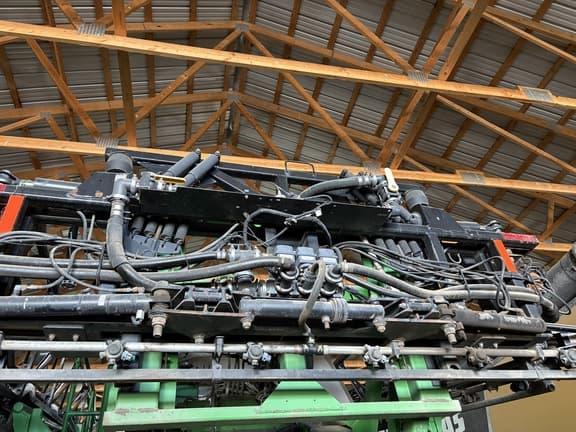 Image of John Deere 4720 equipment image 2