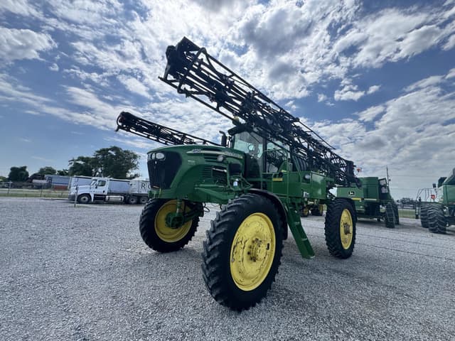 Image of John Deere 4720 equipment image 1
