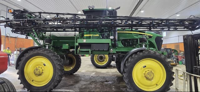 Image of John Deere 4730 equipment image 2