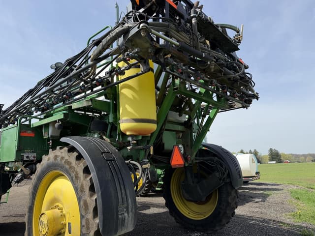 Image of John Deere 4830 equipment image 2