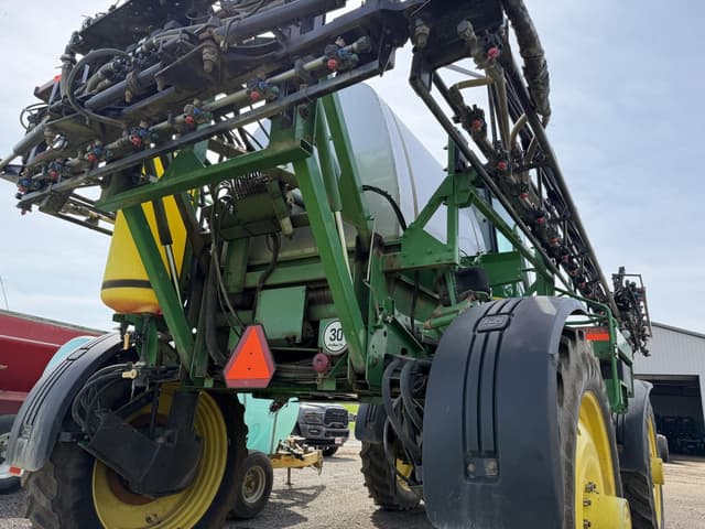 Image of John Deere 4830 equipment image 3