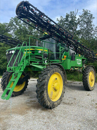 Image of John Deere 4830 equipment image 2