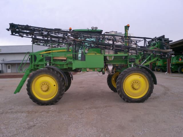 Image of John Deere 4830 equipment image 1