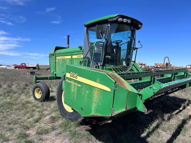 Image of John Deere 4895 equipment image 2