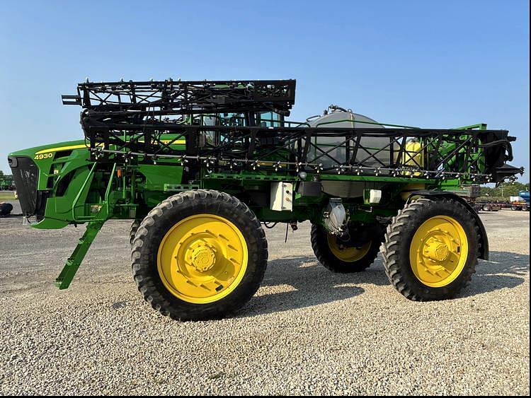 Image of John Deere 4930 Primary image