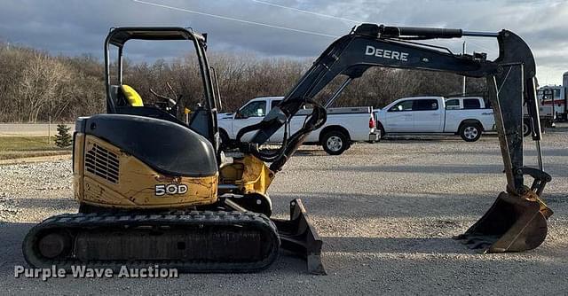 Image of John Deere 50D equipment image 3