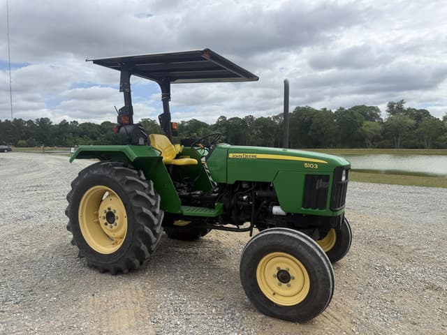Image of John Deere 5103 equipment image 4