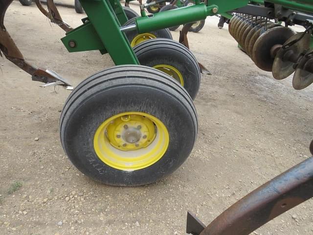 Image of John Deere 512 equipment image 4