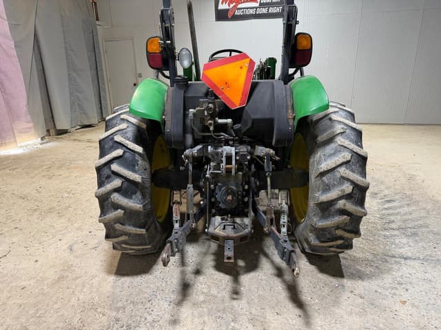 Image of John Deere 5225 equipment image 3