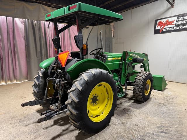 Image of John Deere 5225 equipment image 4