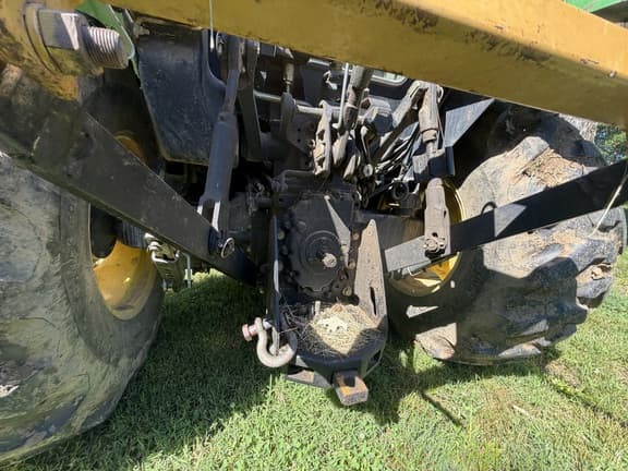 Image of John Deere 5225 equipment image 2