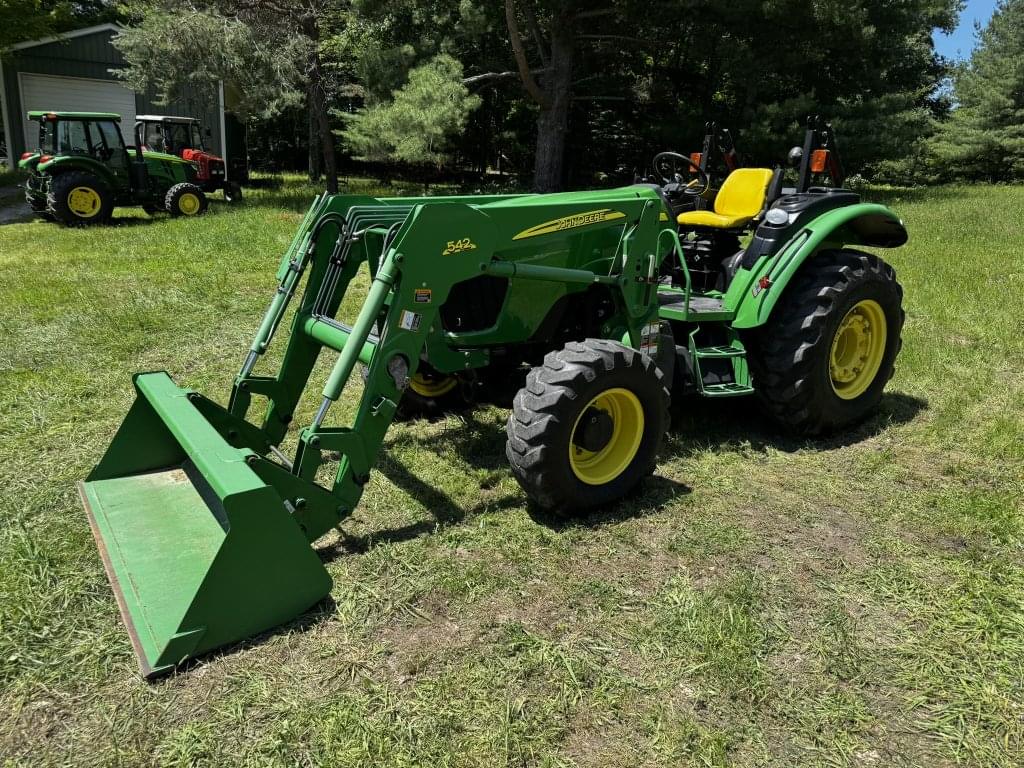 Image of John Deere 5225 Primary image