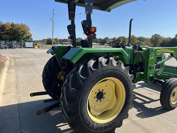 Image of John Deere 5303 equipment image 2