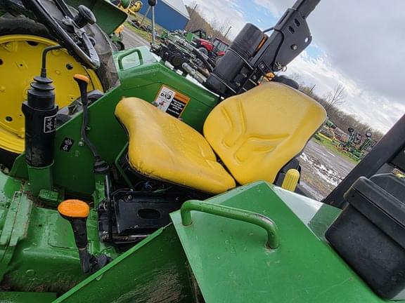 Image of John Deere 5303 equipment image 3