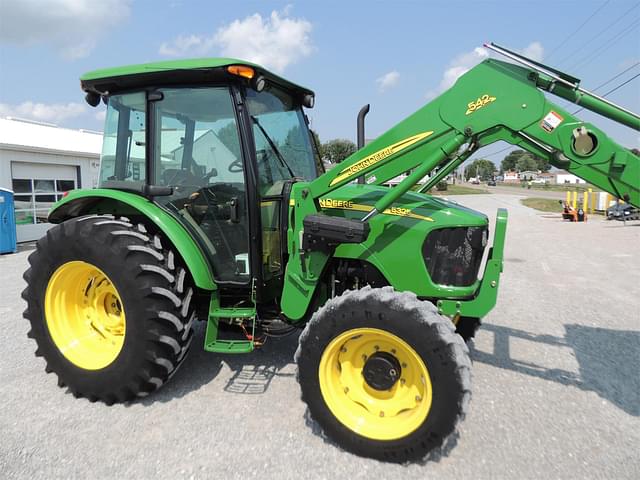 Image of John Deere 5325 equipment image 2