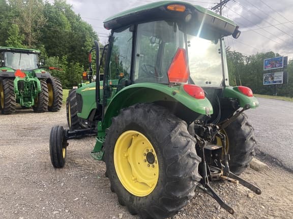 Image of John Deere 5325 equipment image 3