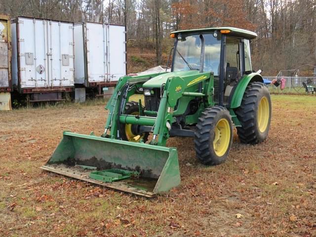 Image of John Deere 5425 equipment image 2