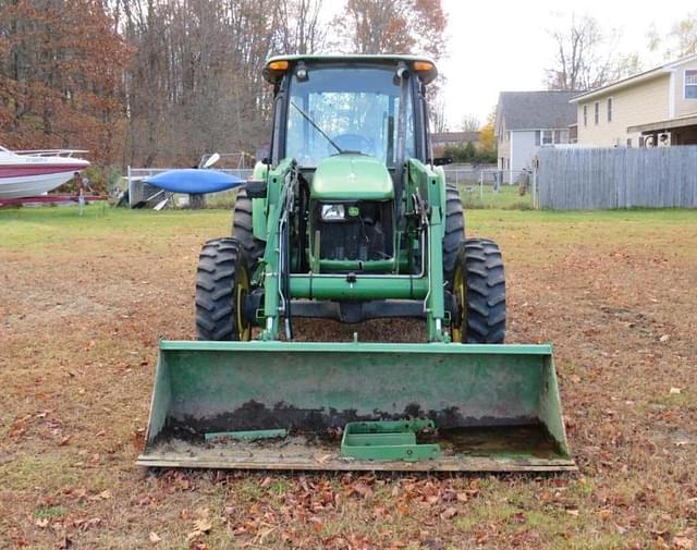 Image of John Deere 5425 equipment image 1