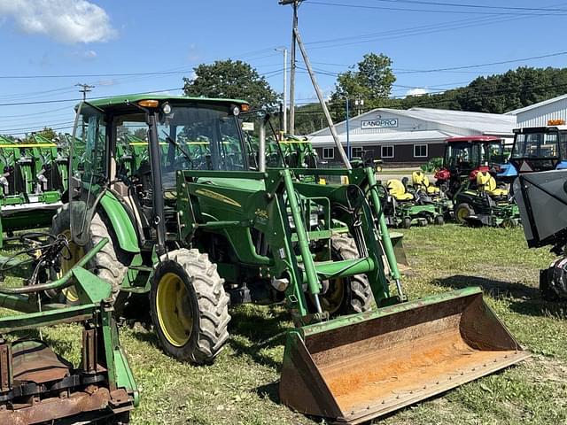 Image of John Deere 5425 equipment image 3