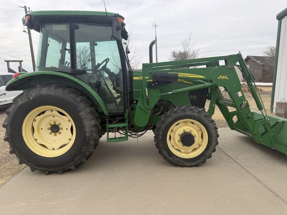 Image of John Deere 5525 Primary image