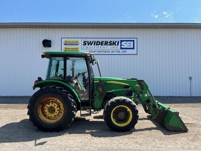 Image of John Deere 5525 equipment image 1