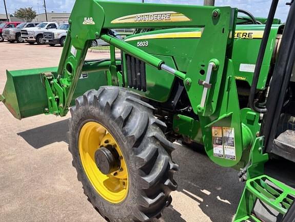 Image of John Deere 5603 equipment image 3